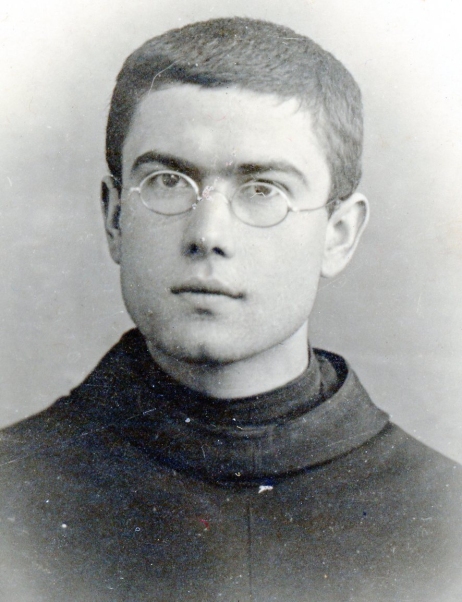 #OTD in 1941, Father Maksymilian Kolbe was arrested by the Gestapo and later deported to the German KL Auschwitz.

There, he volunteered to take another inmate's death sentence by starvation, dying weeks later from a phenol injection.

In 1982, Father Kolbe was canonized.