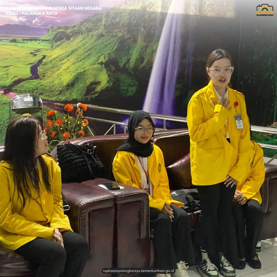 Rupbaskara's tweet photo. Palangka Raya - Rupbasan Palangka Raya Terima Sebanyak Lima Orang Mahasiswa MBKM Semester VI Universitas Palangka Raya (UPR). Senin (17/02/2025) https://t.co/URLaNoX7nK