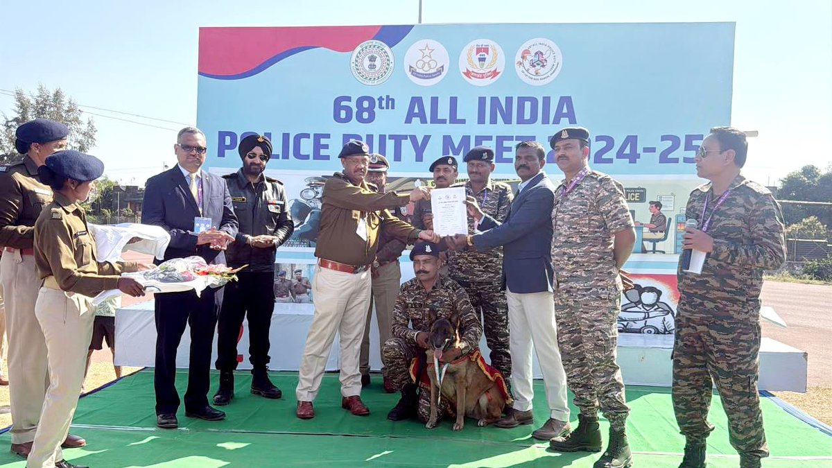 crpfindia's tweet image. Baisha the Bold, Strikes Gold!

#CRPF’s K9 Baisha clinches Gold at the 68th All India Police Duty Meet 2025, Ranchi—a stellar feat of skill and dedication!

Kudos to the K9 team for their relentless excellence!

#NationFirst
#DBTS
#AIPDM2025
@gpsinghips