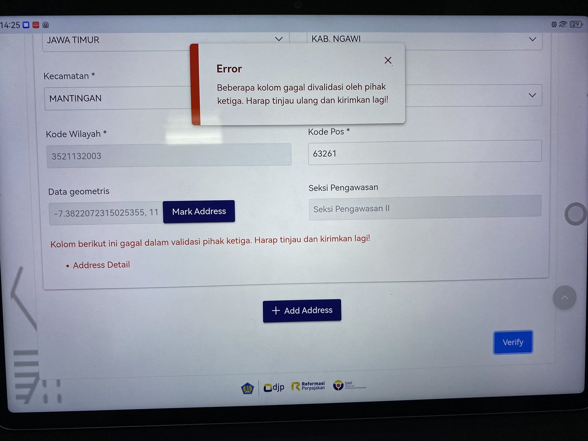 aslitika's tweet photo. @DitjenPajakRI Halo kak mau bertanya. Saya mau bikin NPWP via coretax. Tadi sudah sampai tahap pengisian alamat. Lalu ketika klik verif, muncul box seperti ini. Susah saya ulang2 dan perbaiki alamat tapi tetap saja. Adakah solusi?
Terimakasih https://t.co/53I6UpwKh0