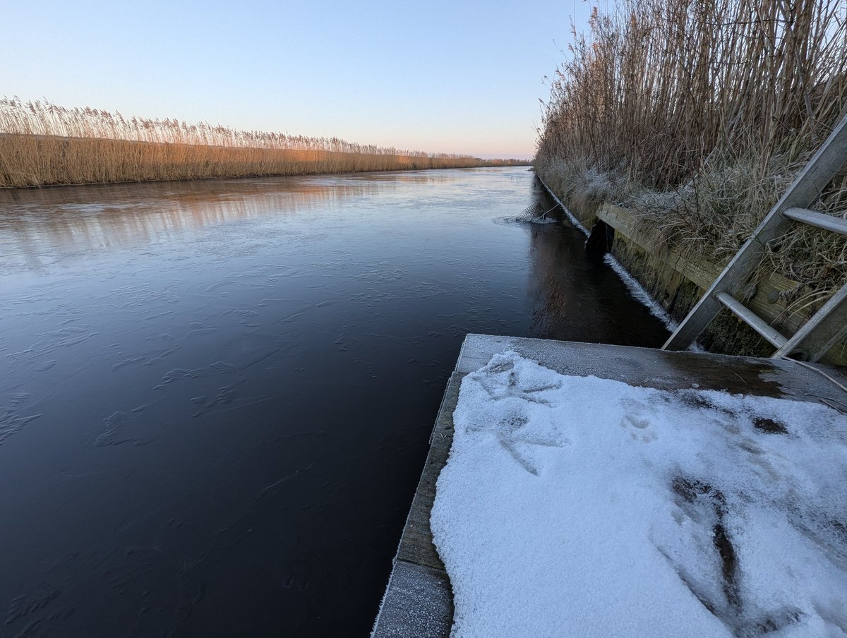 Er ligt vanochtend al 7 mm op de Kromme Raken dus dat wordt nog wat