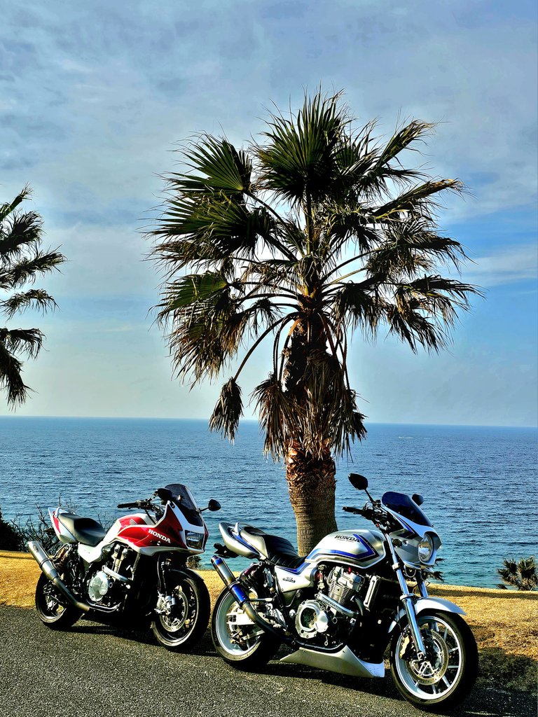 charuruma's tweet image. #糸島 
#cb1300sf #sc40 
#cb1300sb #sc54