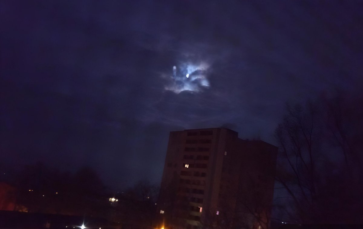 #DemoGegenRechts #Demo #Demokratie 
🤣🤣🤣Das schreit nach Demo gegen Rechts.