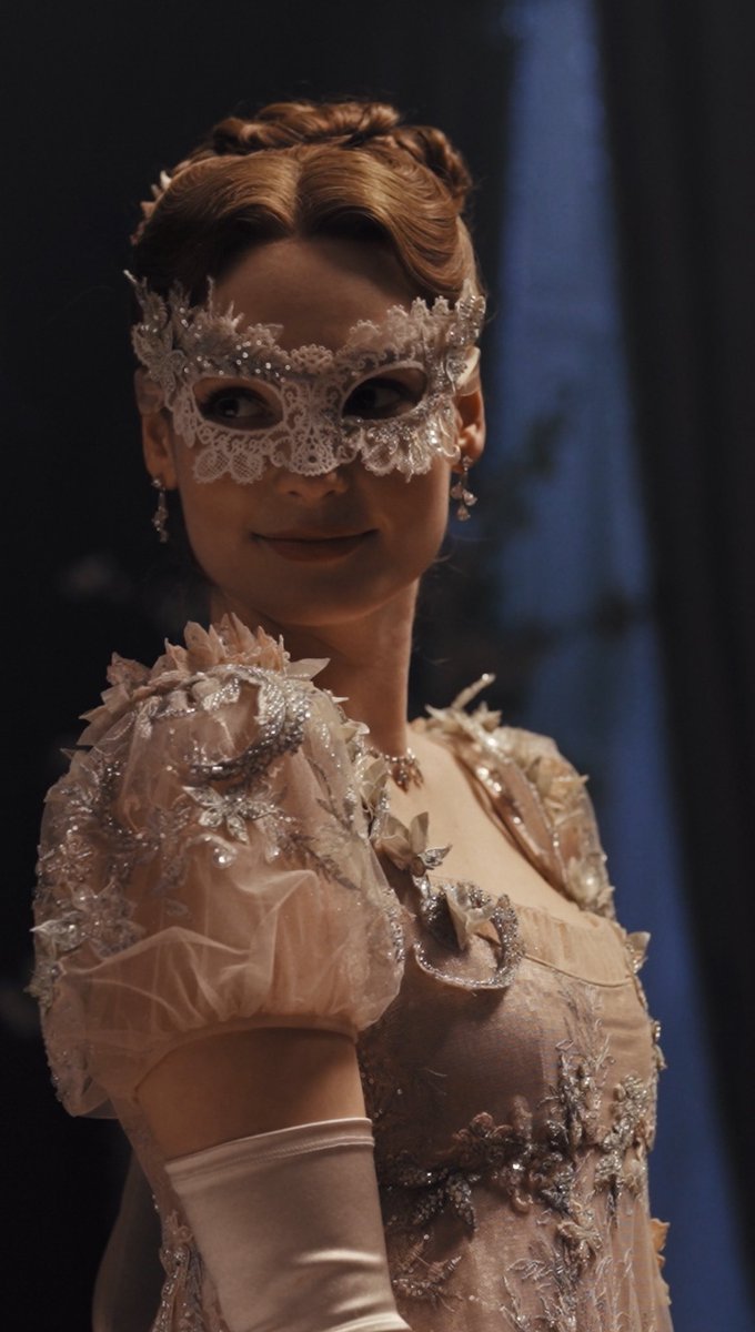 hannaharchives_'s tweet photo. Hannah Dodd as Lady Francesca Stirling in #Bridgerton Season 4 https://t.co/lXfEJTjJJD