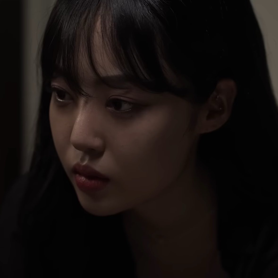 prfctyeji's tweet photo. Did a double take watching the pilot like woah???
#QueendomTheSeries #GirlfriendProjectDay1 https://t.co/naoPgbCjfo
