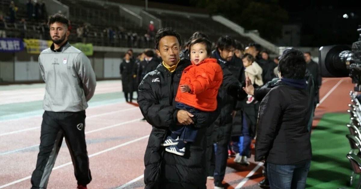 takafumi_17's tweet photo. キャリア教育・開発(主にサッカー人を対象)を事業の1つにしている弊社について、立ち上げ背景や今後のビジョンなど頭の中で考えていたことをまとめました!
現役選手やサッカーに携わっている方、ぜひ読んでみてください🙇♂️
#サッカーをやってきたことを価値にする
#JLINE
https://t.co/1tlKlfU3Qg https://t.co/0YfkSVbsKQ