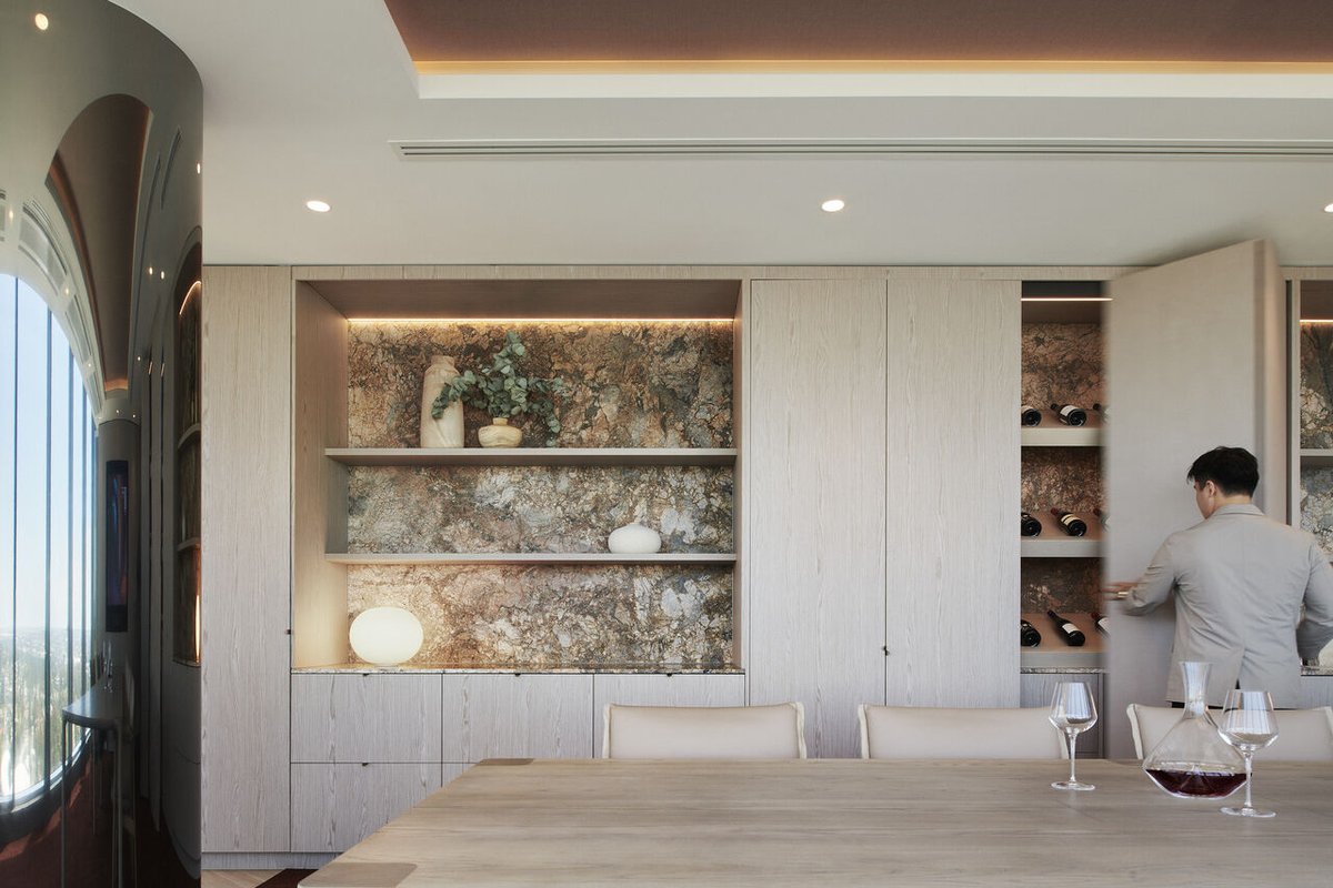 Woods_Bagot's tweet image. &quot;Woods Bagot designed a future-focused Deloitte Adelaide workplace, blending core values with local context and setting new standards in wellness, inclusivity, sustainability, and tech innovation,&quot; says Principal Rosina Di Maria.

#woodsbagot #peoplearchitecture #sustainability