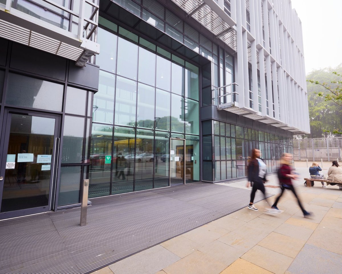 UoA Medicine, Medical Sciences and Nutrition (@abdnlifescience) on Twitter photo Fibre could reduce unpleasant cancer treatment side effects! <a href="/rowett_abdn/">Rowett Institute</a> has found for mice eating fibre can reduce radiotherapy side-effects & improve effectiveness.
A <a href="/ProstateUK/">Prostate Cancer UK</a>-funded trial now has NHS cancer patients eating extra fibre. Read more: abdn.io/1gR Fibre could reduce unpleasant cancer treatment side effects! <a href="/rowett_abdn/">Rowett Institute</a> has found for mice eating fibre can reduce radiotherapy side-effects & improve effectiveness.
A <a href="/ProstateUK/">Prostate Cancer UK</a>-funded trial now has NHS cancer patients eating extra fibre. Read more: abdn.io/1gR