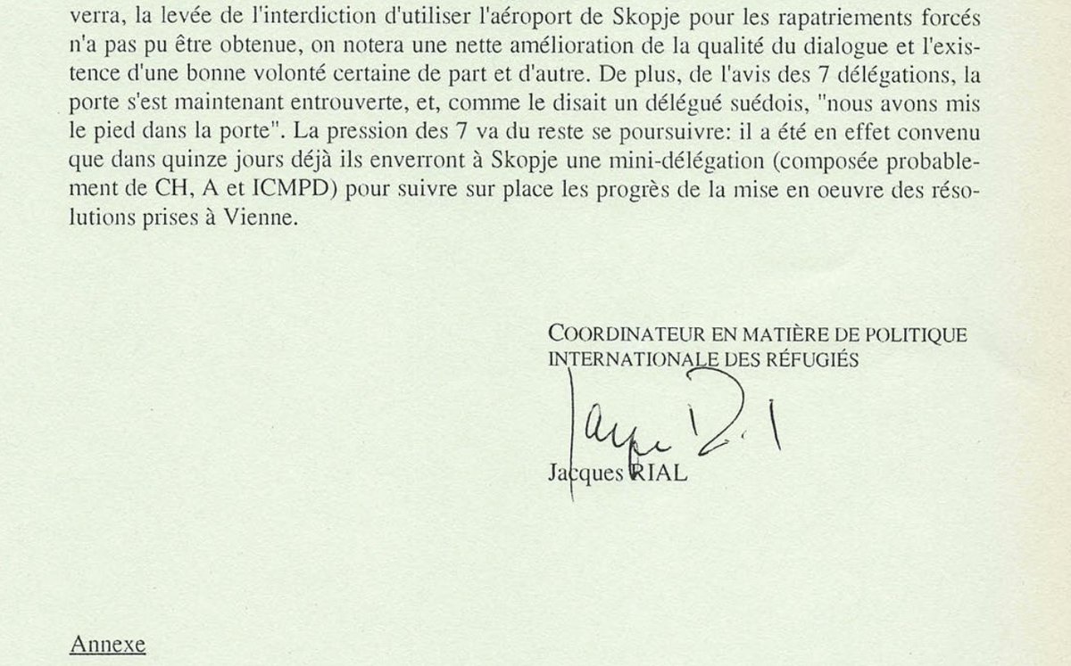 Jacques Rial est décédé. Sur Dodis, on trouve de nombreux documents sur son parcours, de la fondation de la Société suisse d'études africaines au coordinateur en matière internationale des réfugiés, en passant par divers postes d'ambassadeur de Suisse: dodis.ch/P19128