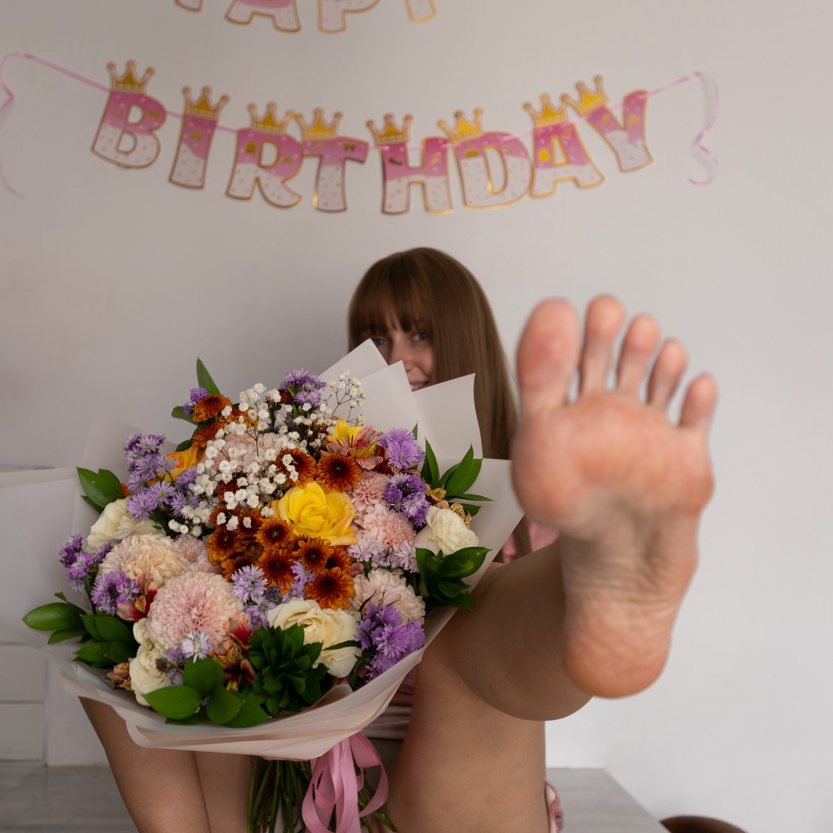 nikki_milk_'s tweet photo. Today is my birthday! ✨
With each year, I get wiser (well, at least I try 😅)
Accepting congratulations, smiles, and good vibes ❤️❤️❤️
Let this year be magical ✨🎂 https://t.co/zu7anMgPUR