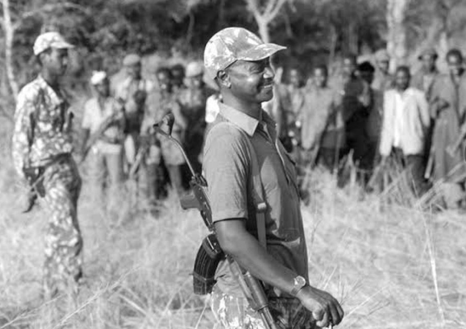 DailyMonitor's tweet image. QUOTE: "I am a freedom fighter. I would feel insulted if you called me a politician. Politicians here in Africa do not have a good reputation."- Yoweri Kaguta Museveni

Interview with the Time Magazine October 12, 1989

#MonitorArchives
#MonitorUpdates