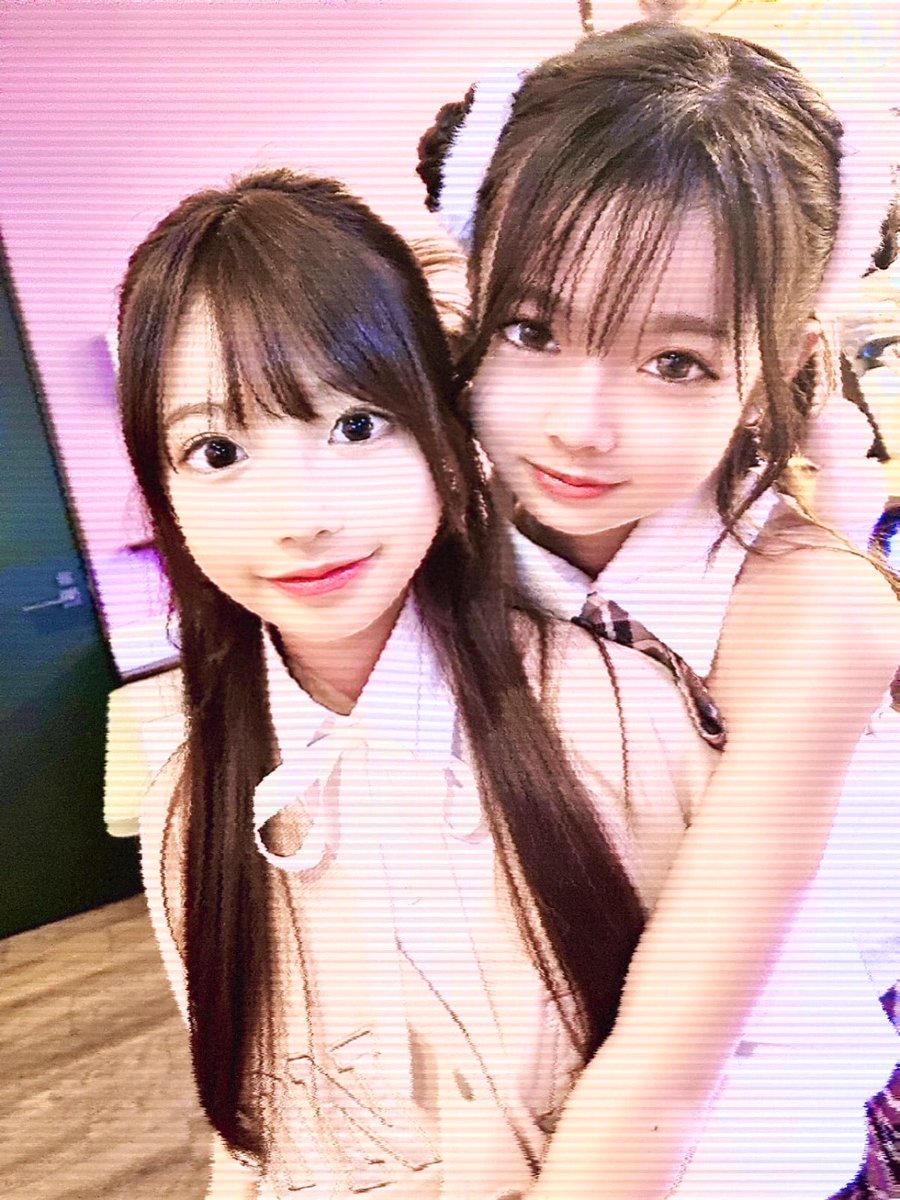 すきすきれいにゃん@Reina_0126xoxo💖 変なフィルターかかってた😢ママ