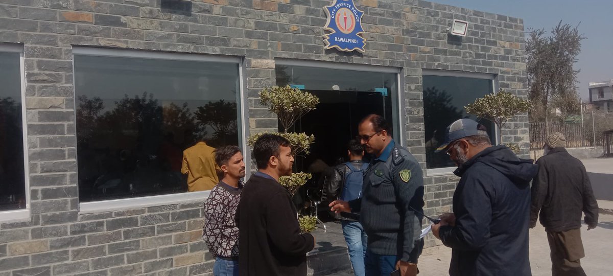 ctprwp's tweet image. 🚦 شہباز شریف پارک لائسنس سینٹر، راول روڈ – مری روڈ سرکل میں لائسنس اور لرنر پراسیس جاری 🚦

🚦 اپنا لائسنس حاصل کریں اور ذمہ دار ڈرائیور بنیں! 🚦

#DrivingLicense #LearnerPermit #SafeDriving #CityTrafficPoliceRawalpindi