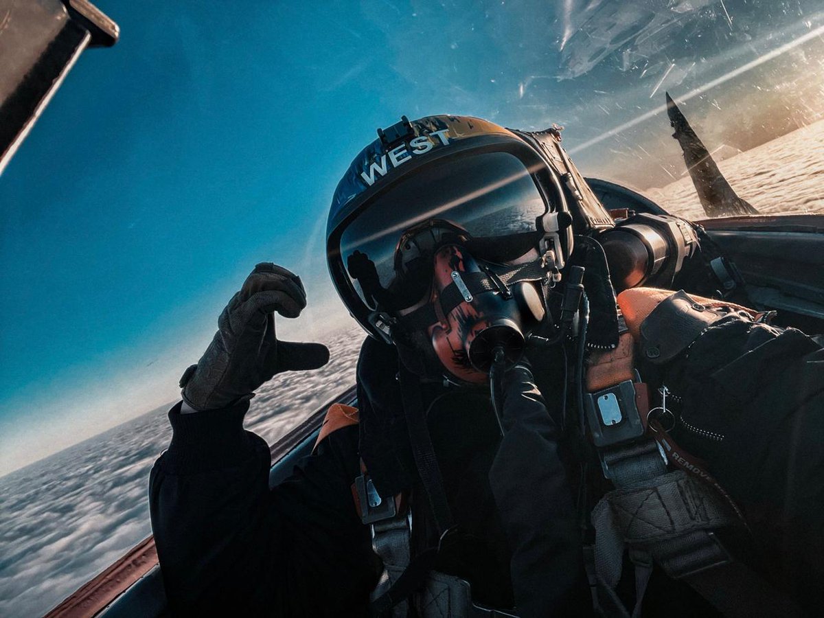 Good morning! Happy Monday!
#StandWithUkraine

📷: <a href="/KpsZSU/">Ukrainian Air Force</a>