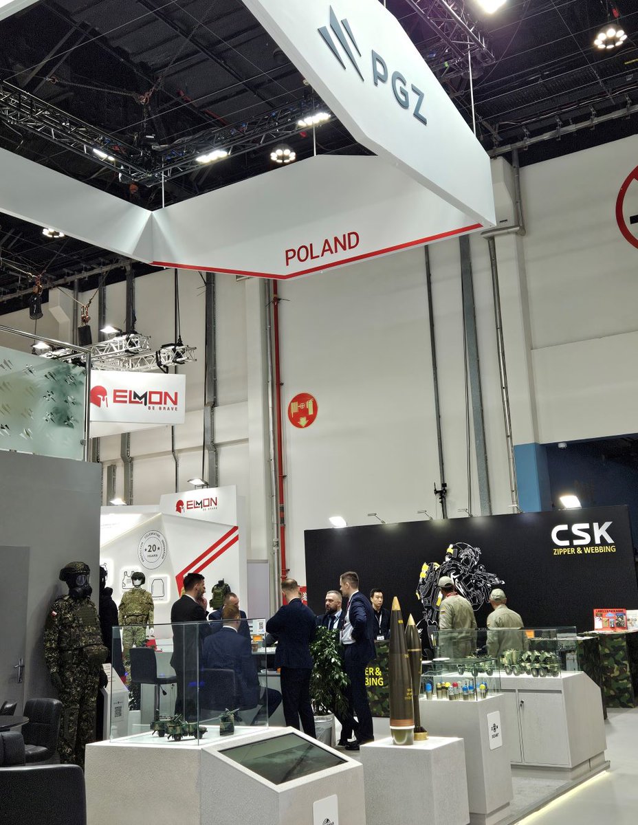 PIT-RADWAR S.A. (@pitradwar_pgz) on Twitter photo #IDEX2025 - #PITRADWAR na stoisku <a href="/PGZ_pl/">Polska Grupa Zbrojeniowa🇵🇱</a> prezentuje sprawdzone rozwiązania w obszarze systemów przeciwlotniczych b. krótkiego zasięgu (VSHORAD), w tym syst. radiolokacyjnych, rakietowych, artyleryjskich oraz C-UAS.
Hala 6, stoisko 06-A14
Zapraszamy!
#AirDefense #Radar #IDEX2025 - #PITRADWAR na stoisku <a href="/PGZ_pl/">Polska Grupa Zbrojeniowa🇵🇱</a> prezentuje sprawdzone rozwiązania w obszarze systemów przeciwlotniczych b. krótkiego zasięgu (VSHORAD), w tym syst. radiolokacyjnych, rakietowych, artyleryjskich oraz C-UAS.
Hala 6, stoisko 06-A14
Zapraszamy!
#AirDefense #Radar