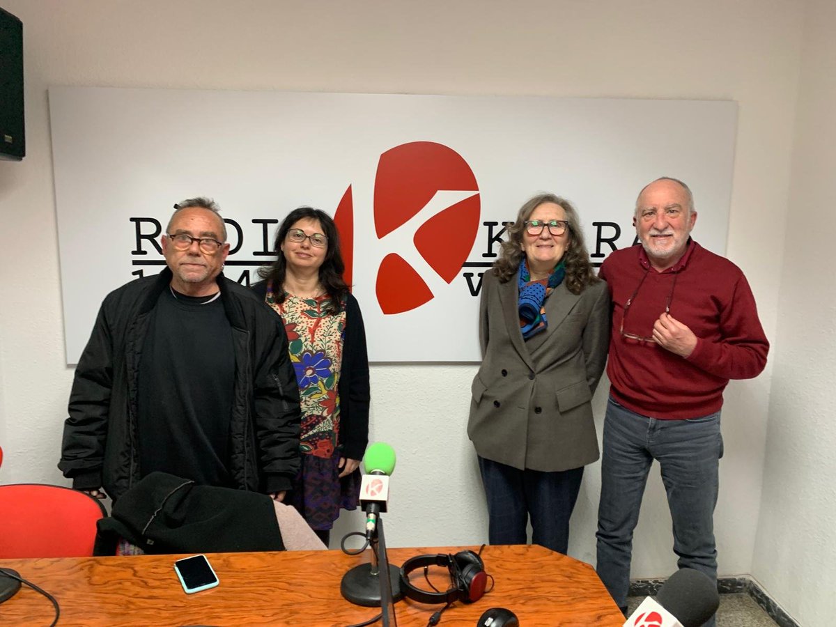 Enllaç al programa "Un Debat de País" en <a href="/radioklara/">Ràdio Klara 104.4 FM València</a>
del 14/2 on vam parlar amb representants de Familiars de les Víctimes, dels Comités de Reconstrucció, d'
<a href="/IntersindicalV/">Intersindical_Valen</a> i de Decidim, sobre les repercussions actuals de la criminal gestió de la DANA.   go.ivoox.com/rf/139878092