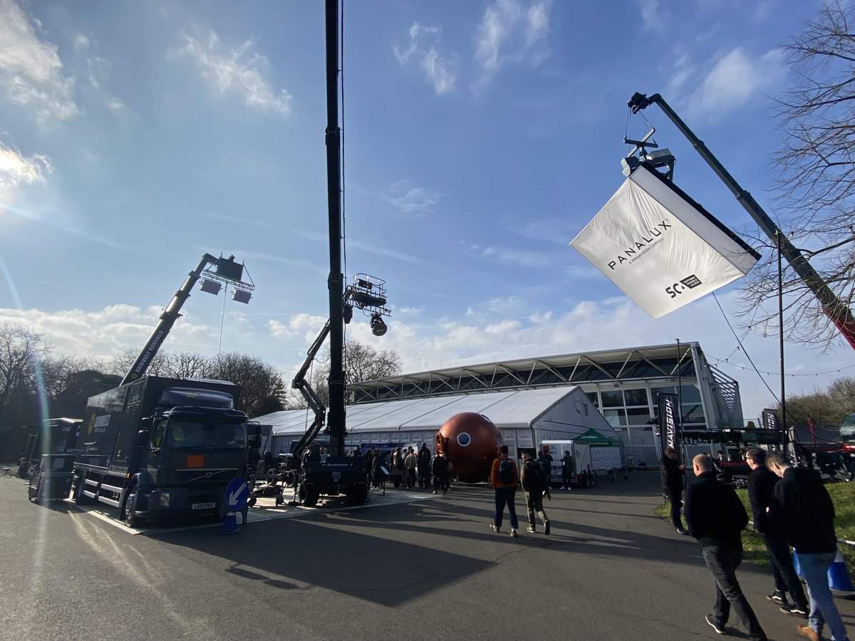 Interfacio's tweet image. Last Friday, Connor Booth headed to @BSC_EXPO  in London, soaking up both the much-needed sunshine and the latest from the UK’s film and broadcast industry. 

@SunbeltRentals , @kinoflo , @Panavision, @Creamsourceled, @litegear 

#BSCExpo #AVTechnology #TalkingTalent
