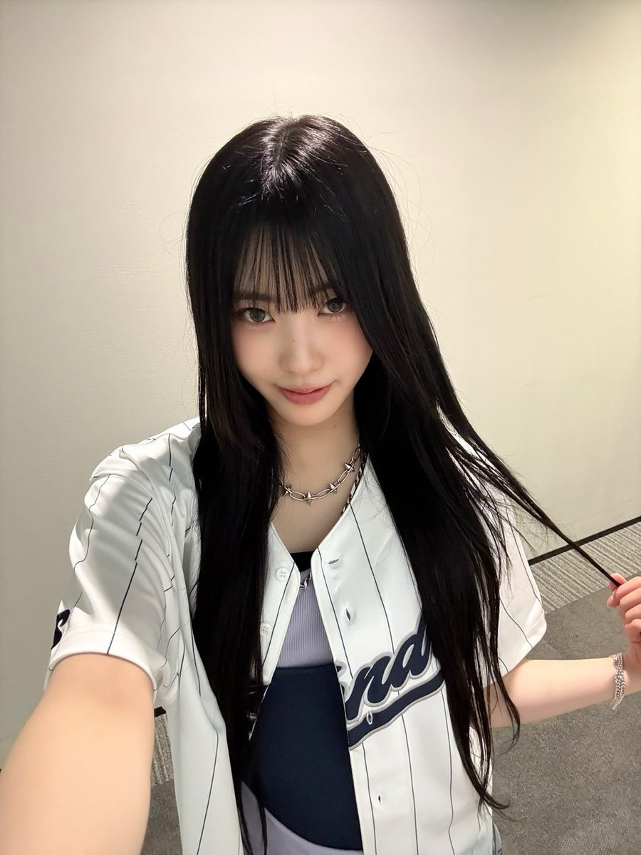 izna_offcl's tweet image. [izME📮]

🤍KOKO🖤

#izna #이즈나
#KOKO #코코