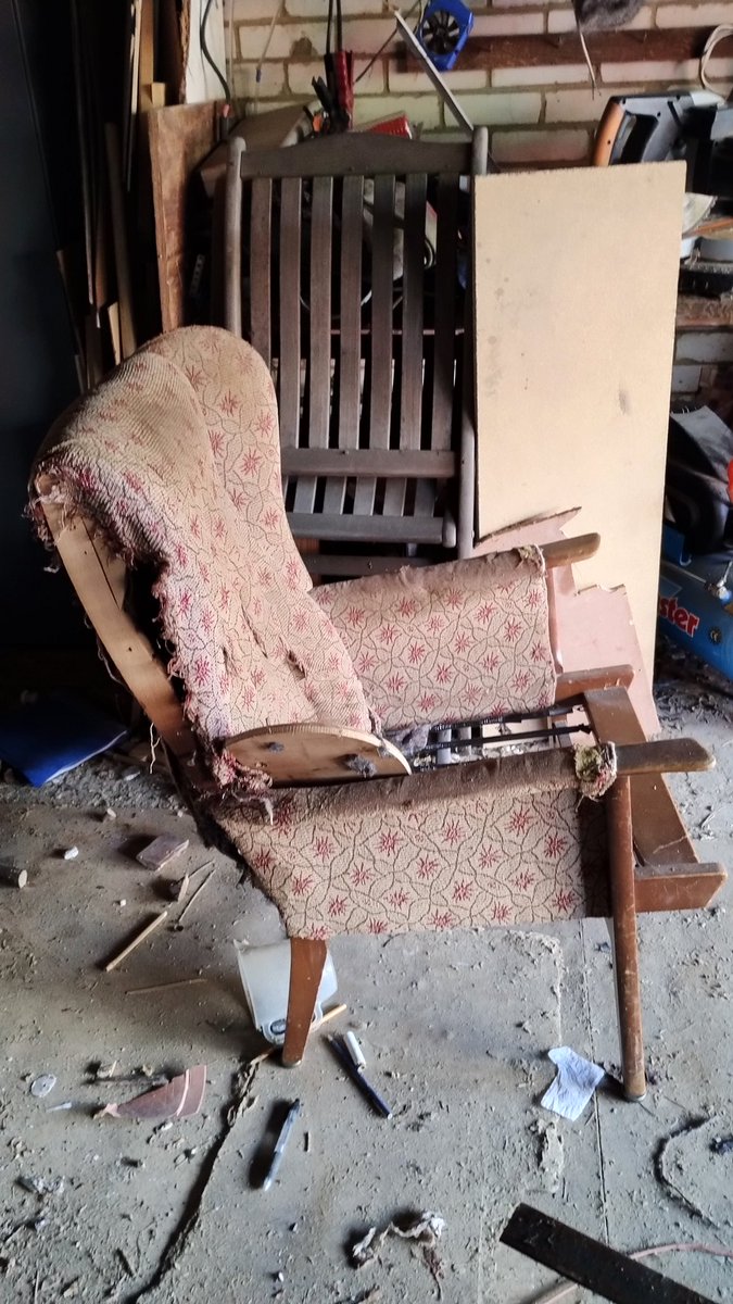 vinallandmacey's tweet photo. Another week and another @parkerknoll that has gone from looking very sorry for itself to a stunning little chair. Fully reupholstered and covered in @balmoraltextiles Shannon Diamond Wine. #VinallandMacey #Hadlow #Kent #UpholsterersNearMe #UpholsteryUK #BespokeService https://t.co/RgiPgA4zIv