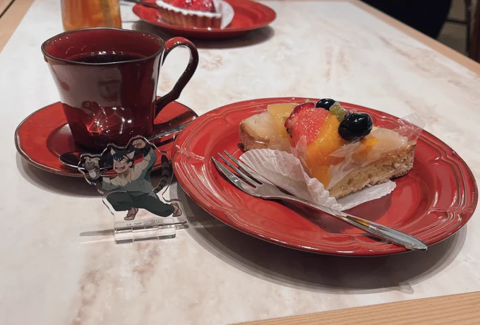 コーヒーに威嚇するケマトメ