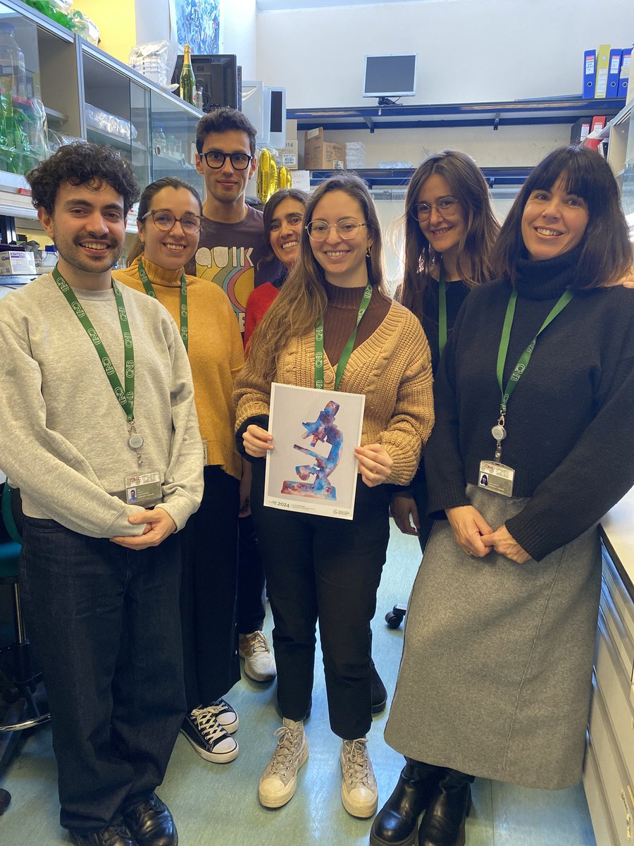 CuendaAna's tweet image. Gratitud, orgullo, responsabilidad, ilusión… . GRACIAS @WorldwideCancer @ContraCancerEs y a los donantes que hacen posible que esta ayuda y esté precioso microscopio esté en el @CNB_CSIC para estudiar kinasas en metástasis. Juntos contra el cáncer
@CSIC @ASEICAnews @CancerCSIC