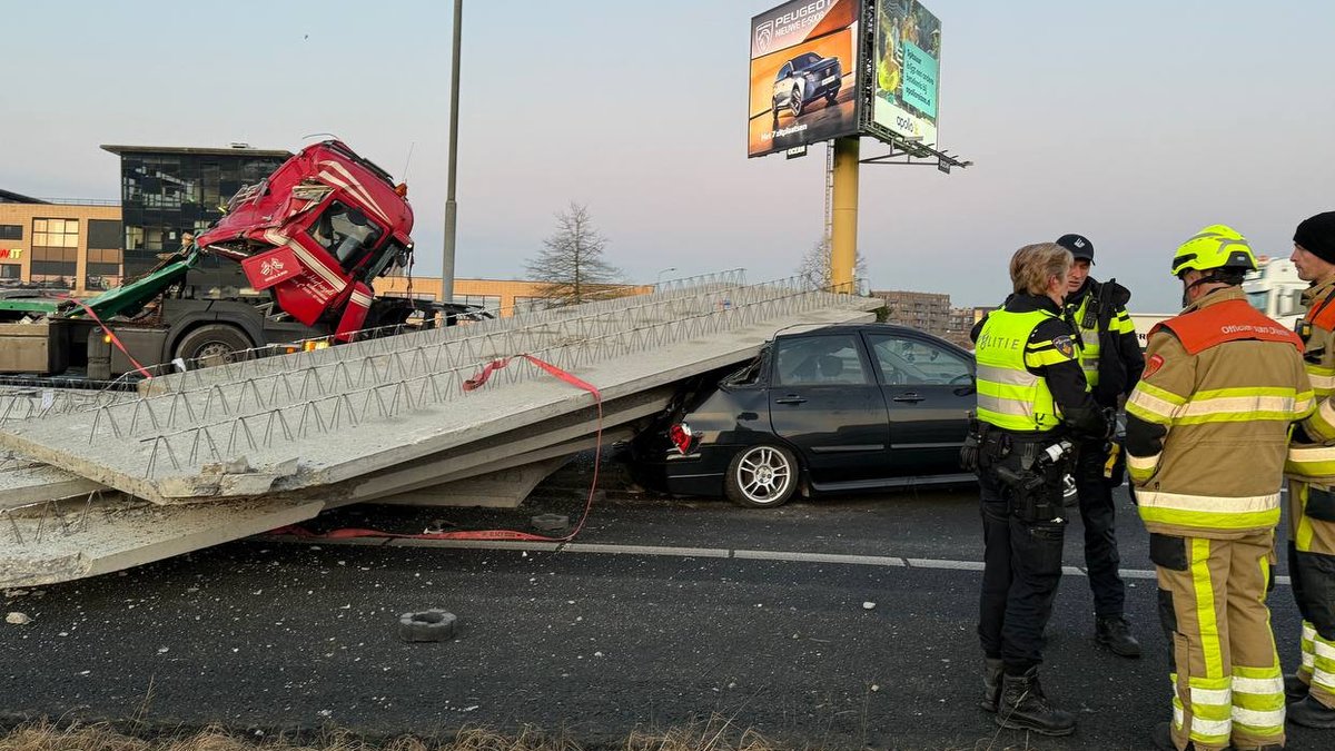 Twee gewonden bij ongeluk op A2
