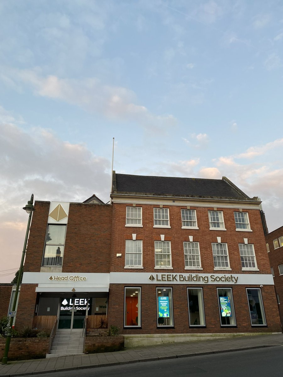 Ange Phipps tweet media