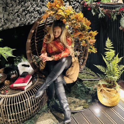 Vil_Attor's tweet photo. #NewProfilePic https://t.co/oiARIoHhXQ