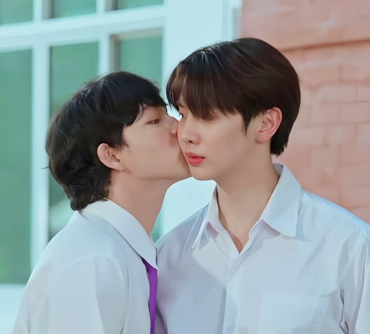 ตัวหอม ผมหอม                               คนหอม