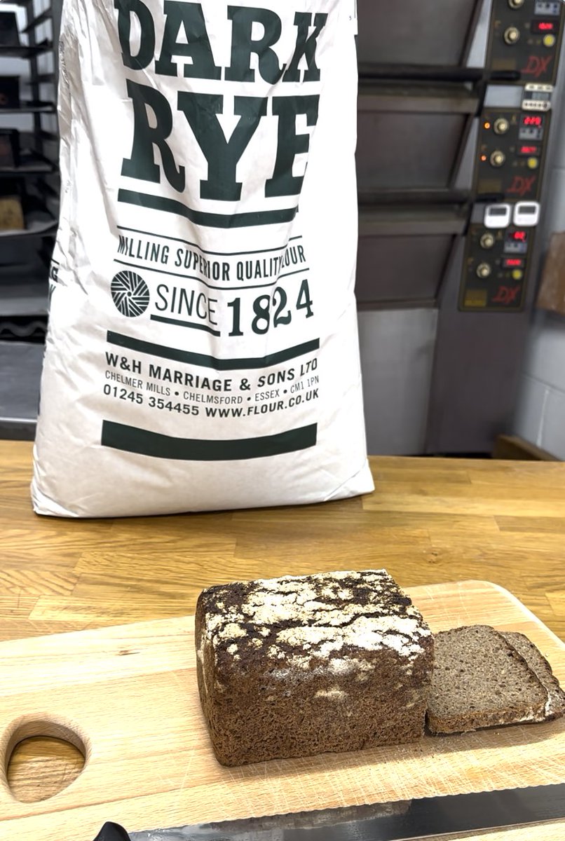 marriagesflour's tweet image. DARK RYE

For a food product to be classed as 'high in fibre' it has to contain 6g or more per 100g. 

Our Dark Rye flour impressively contains more than 14g per 100g meaning it's a great way to add more fibre into your diet!

#DarkRye #FibreFebruary #BreadMaking