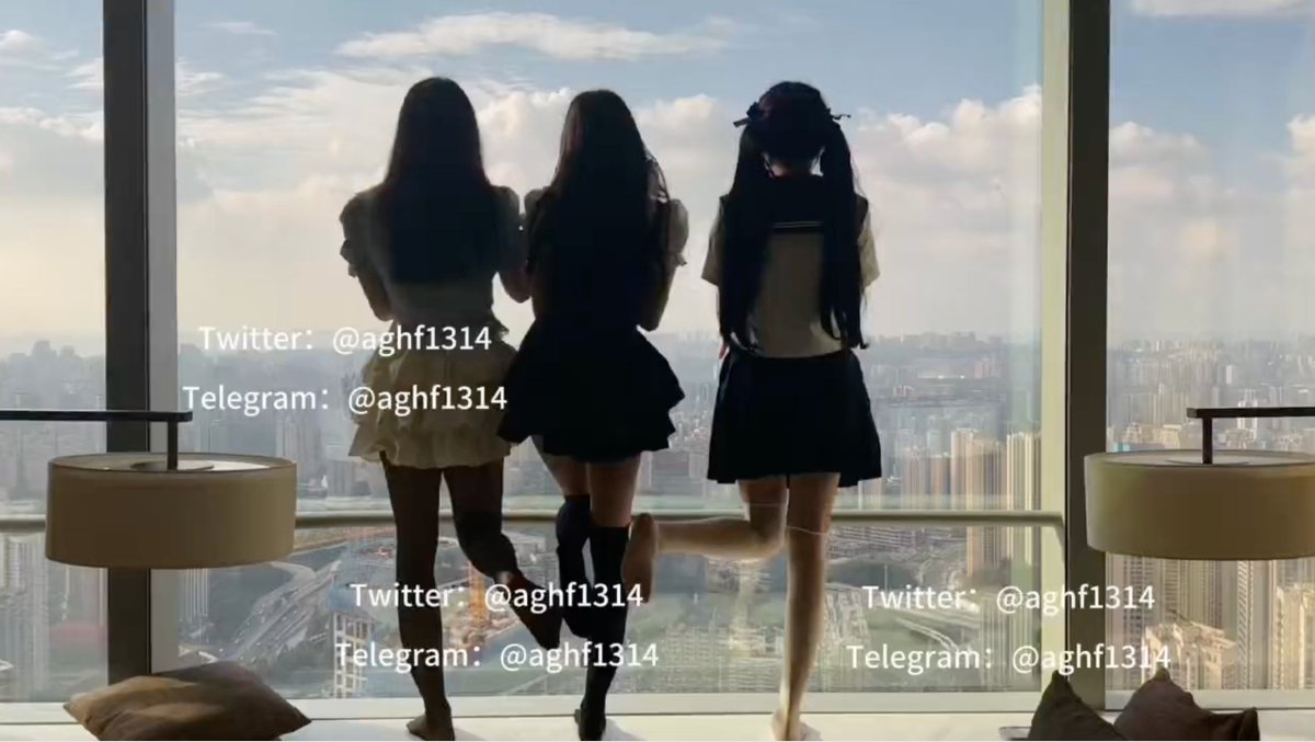 aghfl314's tweet photo. aghf1314 腻迪美少女 推荐哥哥们一个安全无毒🔞App  ⏩ https://t.co/DganshewIB

6只脚🦶的感觉，哥哥们喜欢吗？
@aghfl314
@aghf1314_
喜欢的哥哥请关注转推啦！
#丝袜 #美腿 #高跟 #写真 #外漏    #足交  #美足 #aghf1314 #腻迪美少女

推荐哥哥们一个安全无毒 🔞 App  ⏩ https://t.co/DganshewIB https://t.co/f9NKUt06Jr