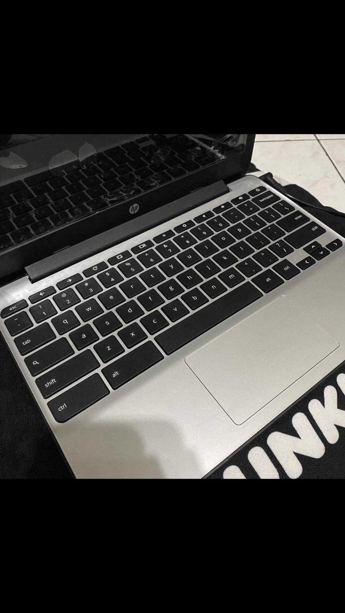 🔺GIVEAWAY: CHROMEBOOK 🔻

Just RT &amp; be following me and

<a href="/ayuofwinterfell/">ayu</a> 

I’ll announce the winner on Wednesday