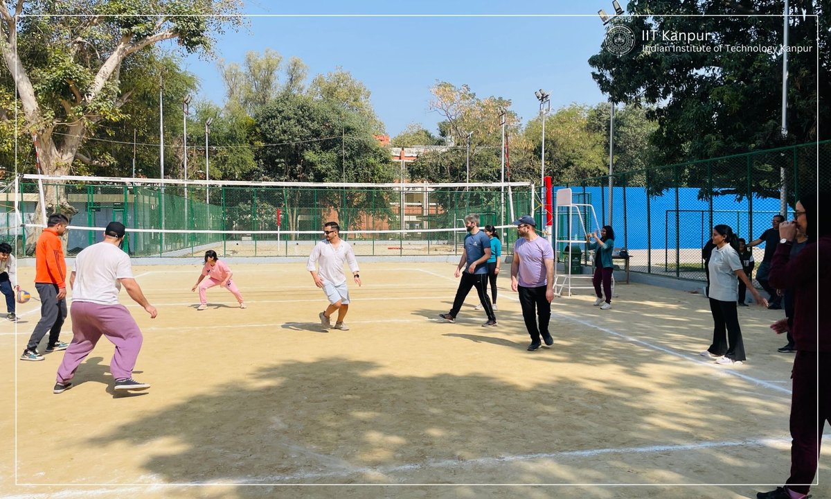 ⚾Volleyball Fun with International Students! 

What an incredible time we had at the international student volleyball game! 🌟 Different cultures, new friendships, and tons of energy on the court. Thank you to everyone who joined and made it a memorable day!