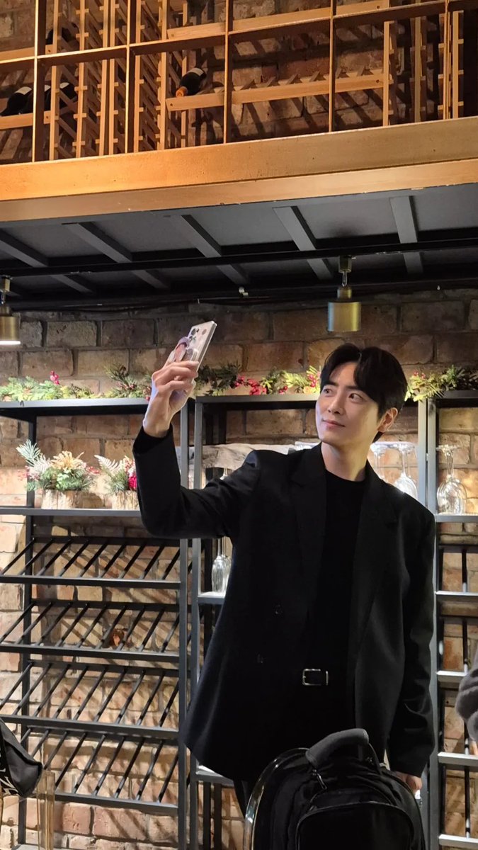 LeeJunHyuk6 🦥🏆🥇✨️ tweet media