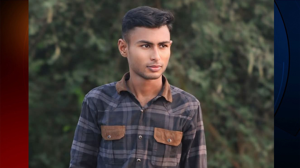 সাতক্ষীরায় গলায় গামছা পেঁচিয়ে পুলিশ সদস্যের আত্মহত্যা