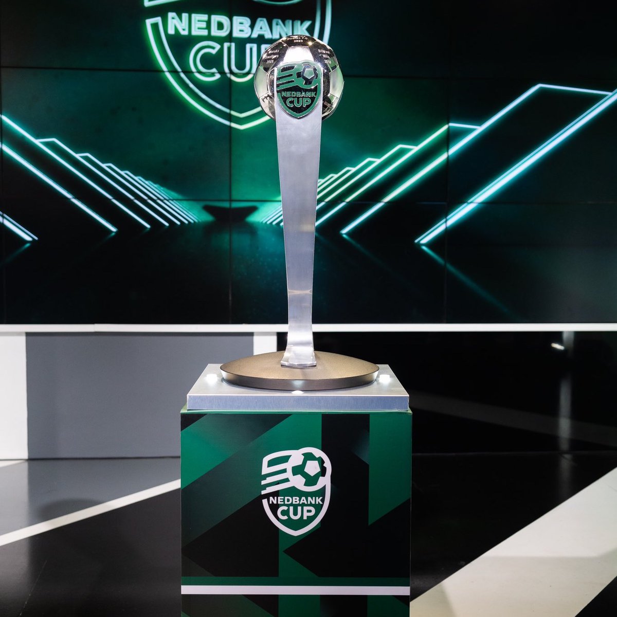 iDiski Times tweet media