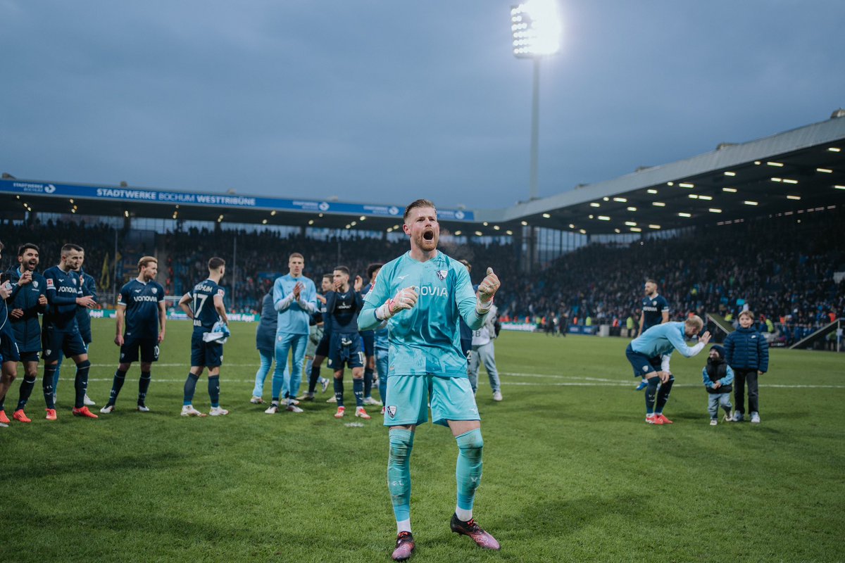 VfLBochum1848eV's tweet image. Pflichtspieldebüt, Derbysieg, zu Null - jau, kannste so abdrucken!😎 Glückwunsch, Timo!👏 

#BOCBVB