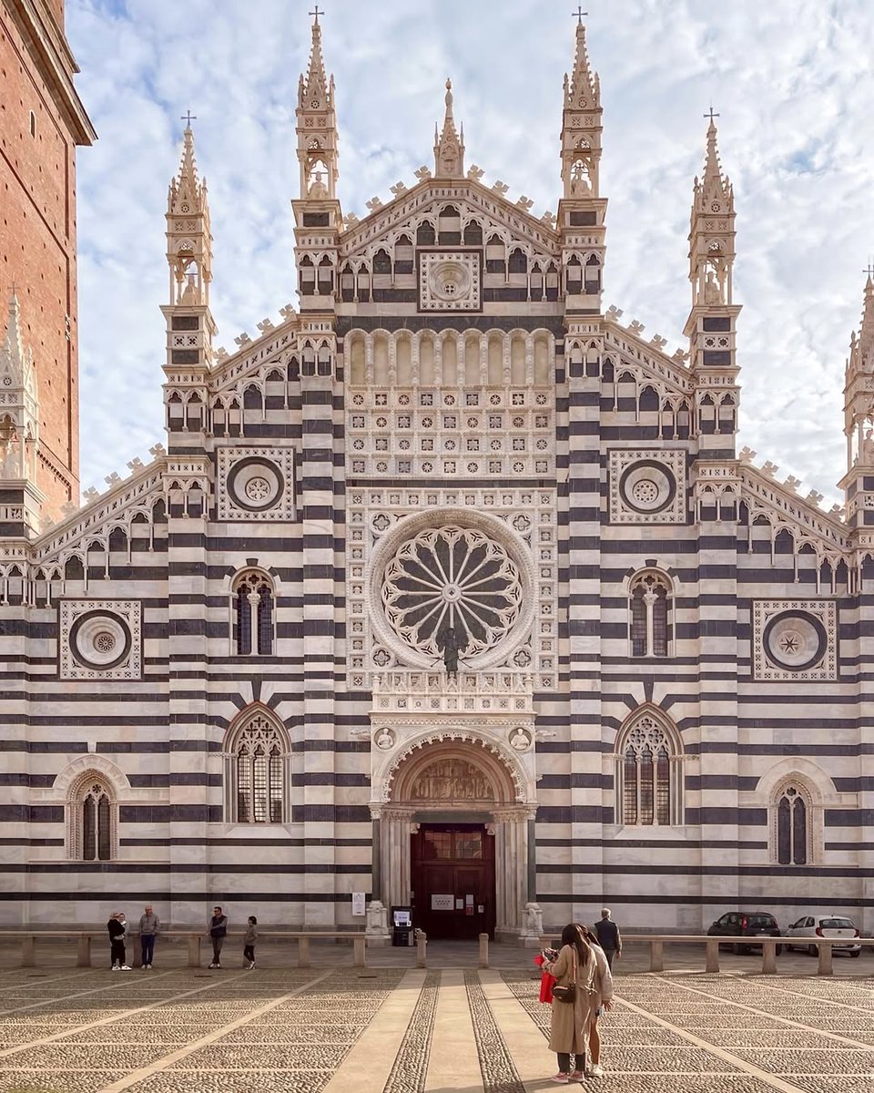 Italia.it (@italia) on Twitter photo Discover the treasures of Monza: first of all the iconic Gothic-style Cathedral, which houses the famous Corona Ferrea, used for centuries to crown the kings of Italy. ▶️ bit.ly/3QyPP5r
📍<a href="/inLOMBARDIA/">inLOMBARDIA</a>
📷 IG walter_7.3
#italiait #ministeroturismo #discoveritaly Discover the treasures of Monza: first of all the iconic Gothic-style Cathedral, which houses the famous Corona Ferrea, used for centuries to crown the kings of Italy. ▶️ bit.ly/3QyPP5r
📍<a href="/inLOMBARDIA/">inLOMBARDIA</a>
📷 IG walter_7.3
#italiait #ministeroturismo #discoveritaly