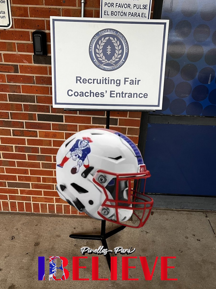 J5StarsE's tweet photo. Every year before the sun rises we head out to go to battle for our seniors who deserve an opportunity to play at the next level. Parents & Students FYI every HS HC doesn’t show up. Keep that in mind when drinking the kool aid. @PParkFB #BuiltDifferent #WhyNotPlayHere https://t.co/OMVJ1w067N