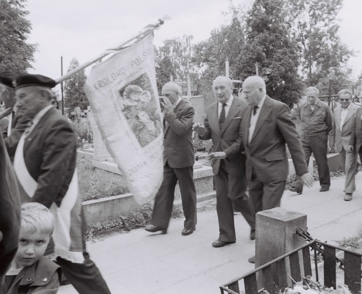 1️⃣7️⃣ lat temu w wieku 91 lat zmarł gen. brygady Antoni Heda „Szary”. Dowódca oddziałów Armii Krajowej na Kielecczyźnie. W okresie PRL wieziony za swoją działalność podziemną. Skazany na karę śmierci. Był także działaczem „Solidarności”, internowanym w okresie stanu wojennego.