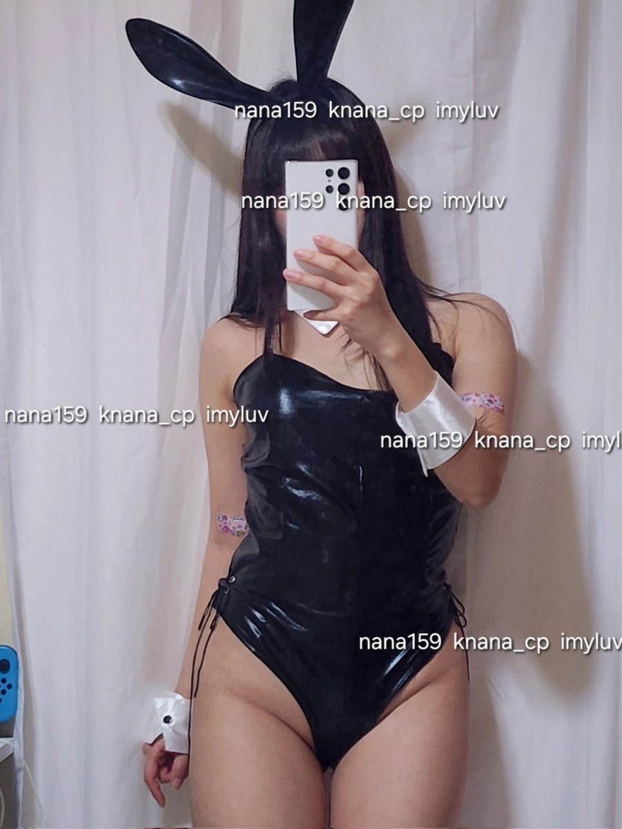 🖤블랙 섹시 바니걸 코스튬🖤

투명끈 포함이라 어깨 끈 조절 가능해요!
귀여운 머리띠도 함께😖
가죽으로 섹시미 강조!

섹시 바니걸 나나랑 게임할사람~?♥️♣️♦️♠️

코스튬 구매는 <a href="/Imyluvtrust/">아이마이럽(imyluv)</a>