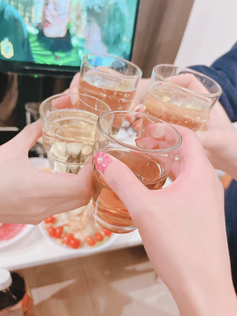 nina_40enaga's tweet image. 🥂✨🌟🙌🏻