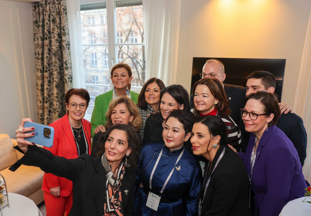 Donika Gërvalla-Schwarz (@gervallaschwarz) on Twitter photo Happy to join again the Women Foreign Ministers Network at <a href="/MunSecConf/">Munich Security Conference</a>, hosted by @ABaerbock.
We discussed ensuring women’s inclusion in Syria’s transition, supporting women-led organizations, and strengthening their role in peace negotiations.
#MSC2025 Happy to join again the Women Foreign Ministers Network at <a href="/MunSecConf/">Munich Security Conference</a>, hosted by @ABaerbock.
We discussed ensuring women’s inclusion in Syria’s transition, supporting women-led organizations, and strengthening their role in peace negotiations.
#MSC2025
