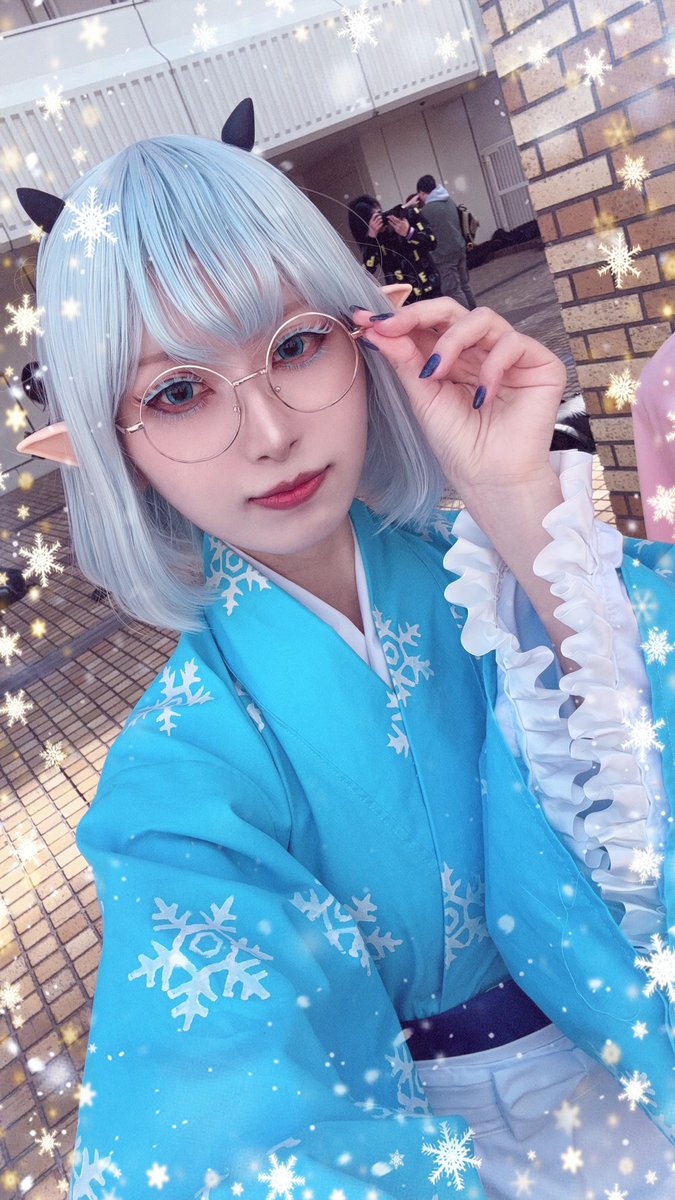 今日はお疲れ様でした〜!!
初まいるまコスで女子…………
けど眼鏡女子なら行ける気がしてきました()
会ってくれた方ありがとうございました……!!
(4人の集合はわしょさんのツイートを見てくれ)