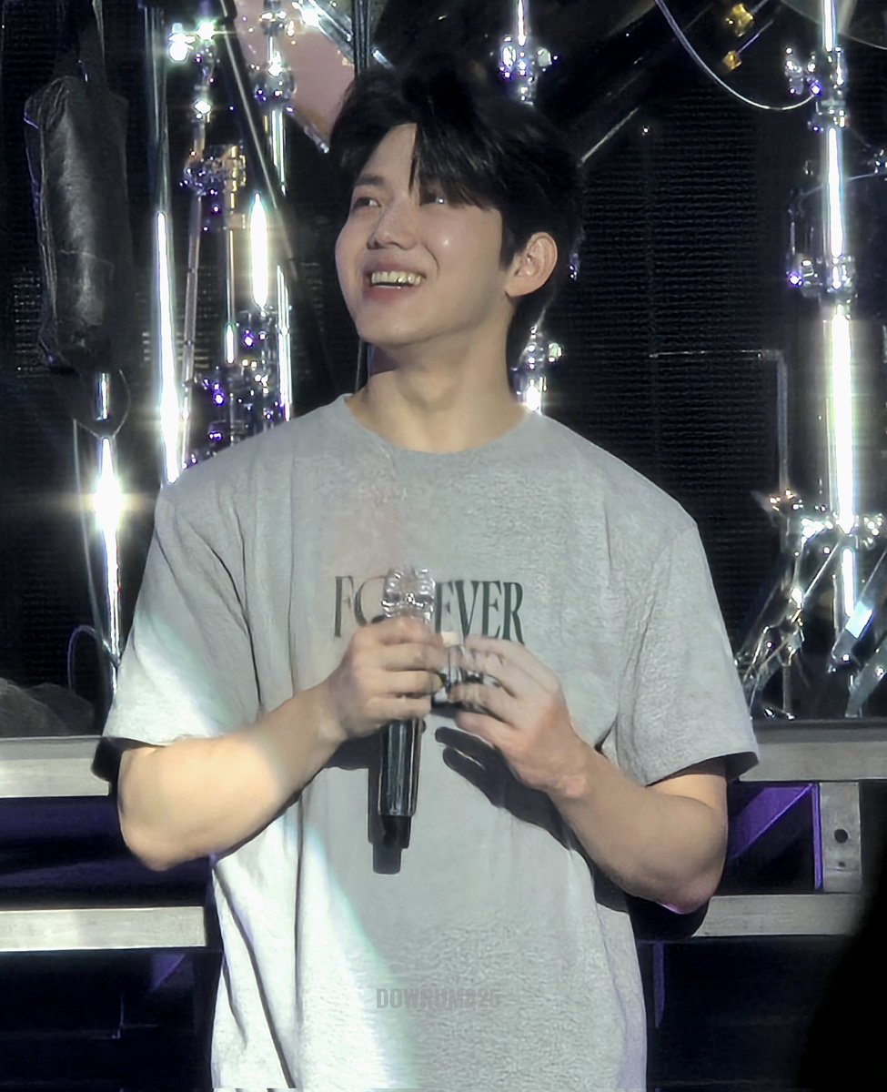 dowrum825's tweet image. 250215 도쿄 #데이식스 #도운

얼굴 너무 고트해