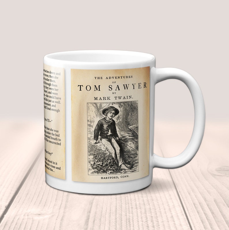 Universal_Zone's tweet photo. The Adventures of Tom Sawyer by Mark Twain Mug.
https://t.co/AT6DUNbyoU
#TomSawyer #MarkTwain #LiteraryMug #BookishGift #BookishMerch #CoffeeMug #UniversalZone #LiteraryGift #LiteraryCoffeeMug #ReadingInStyle  #MarkTwainBook #LiteraryDecor #GiftForReader #LiteraryGifts #Bookworm https://t.co/ASWJSg7NHL