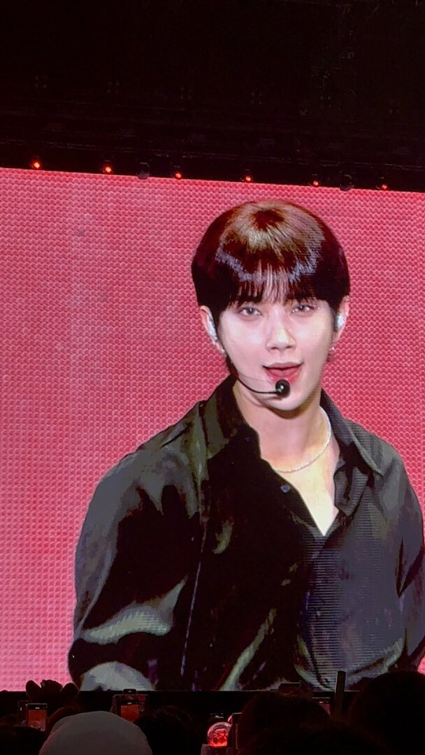 [17s] THIS DIVA CARATDEULLLL 😍😍😍😍