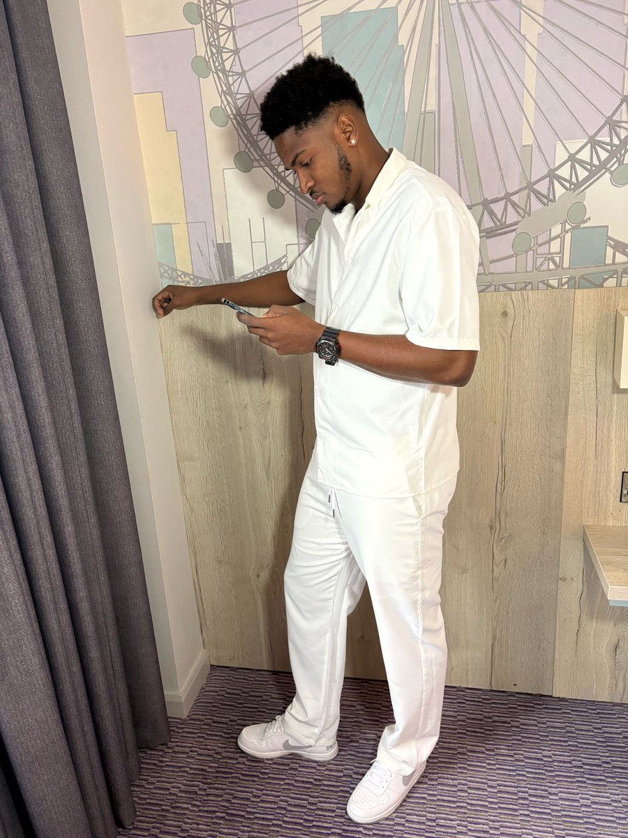 Taking life step by step #livingmachine 😇🧼🦴