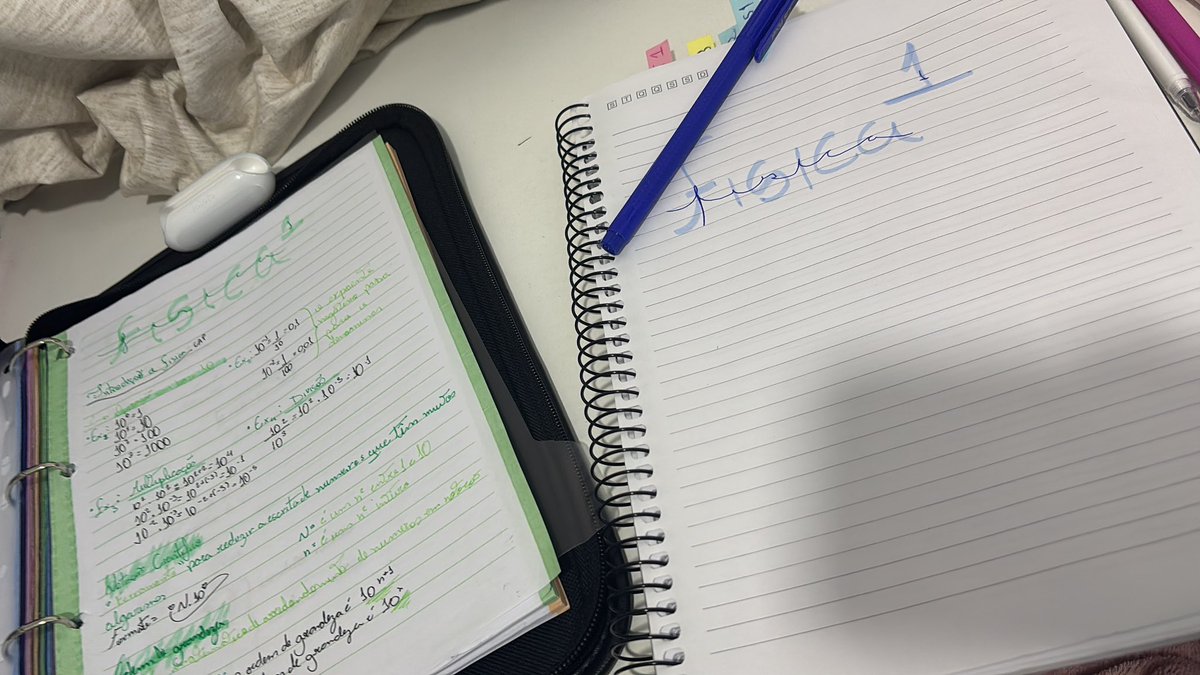 lalaisstudying's tweet photo. alguem muito triste inventou a fisica e outro maluco normalizou esse método de tortura https://t.co/Wxj1Diy0Oe