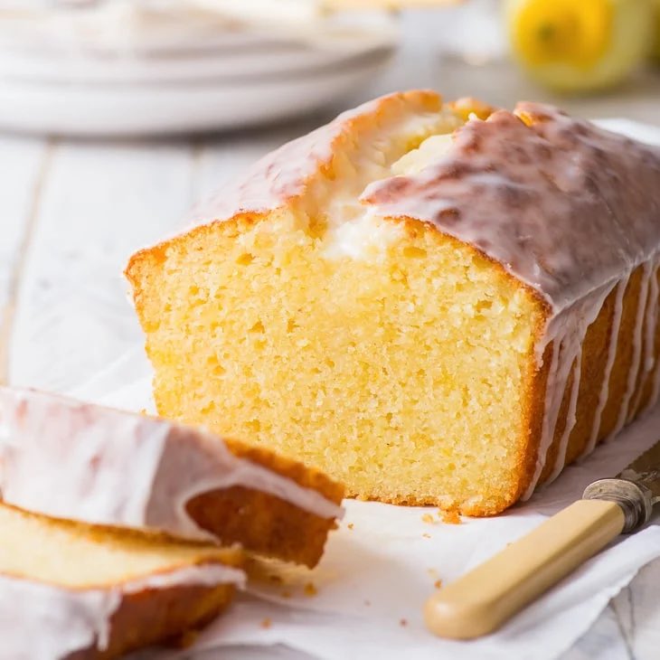 Made a lemon drizzle cake while listening to #RipleysGame (my fave Ripley novel), narrated by #StanleyTucci on #BBCSounds. If my cake is half as delicious as the drama, I’ll be overjoyed. 
#SimplePleasures